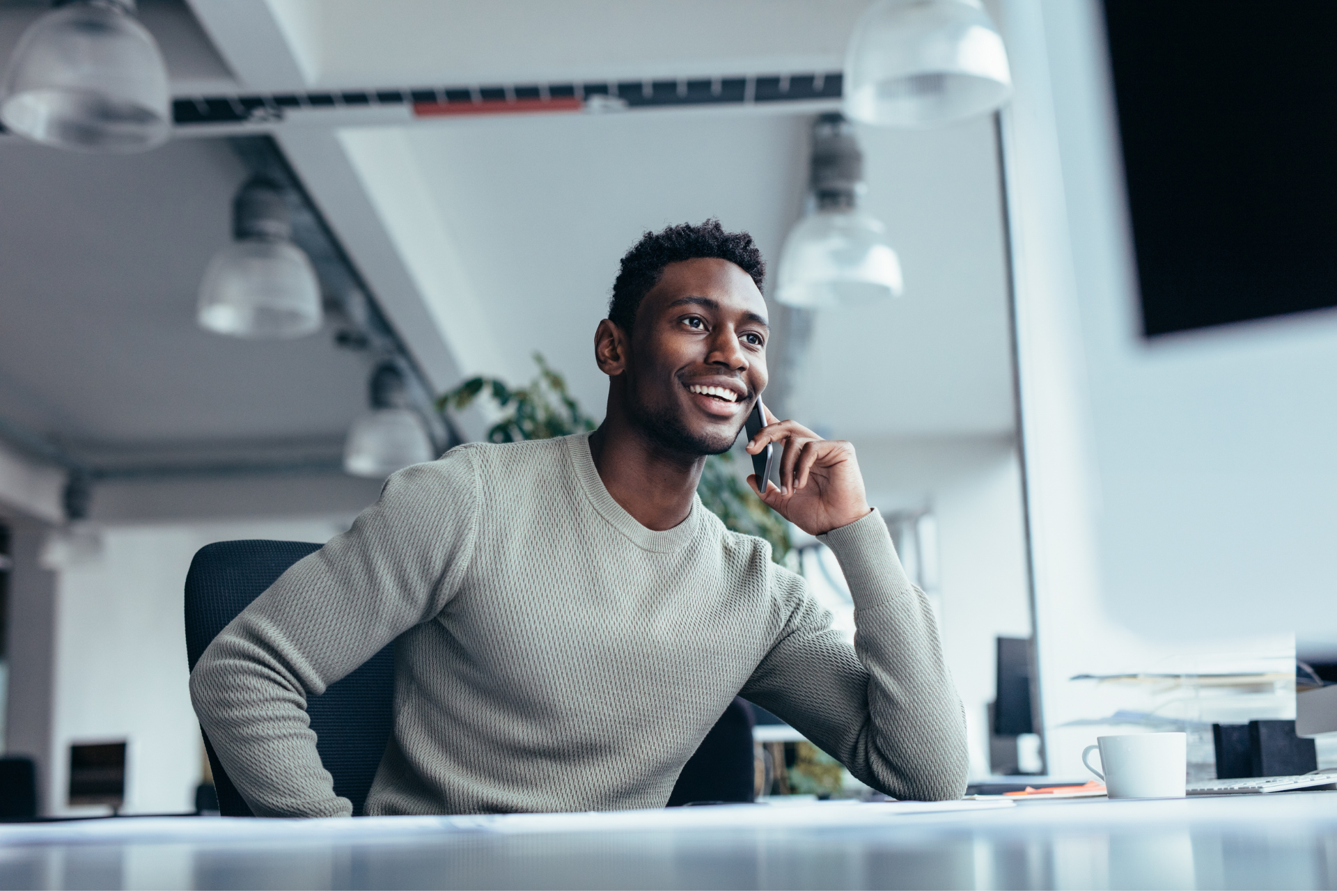 Professional services call center agent handling client communication in a ASuperior office